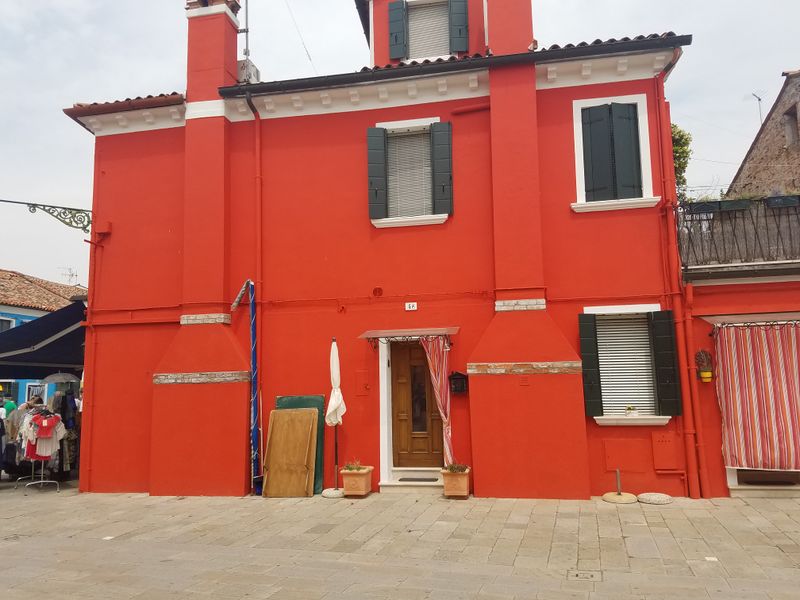 File:Burano house.jpg